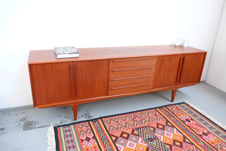 Teak sideboard in 60s/70s style, retro Danish vintage.