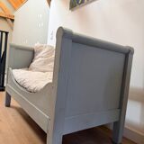 Small oak bench bed