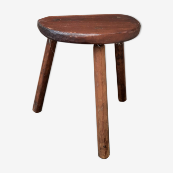 Tabouret tripode en bois brut