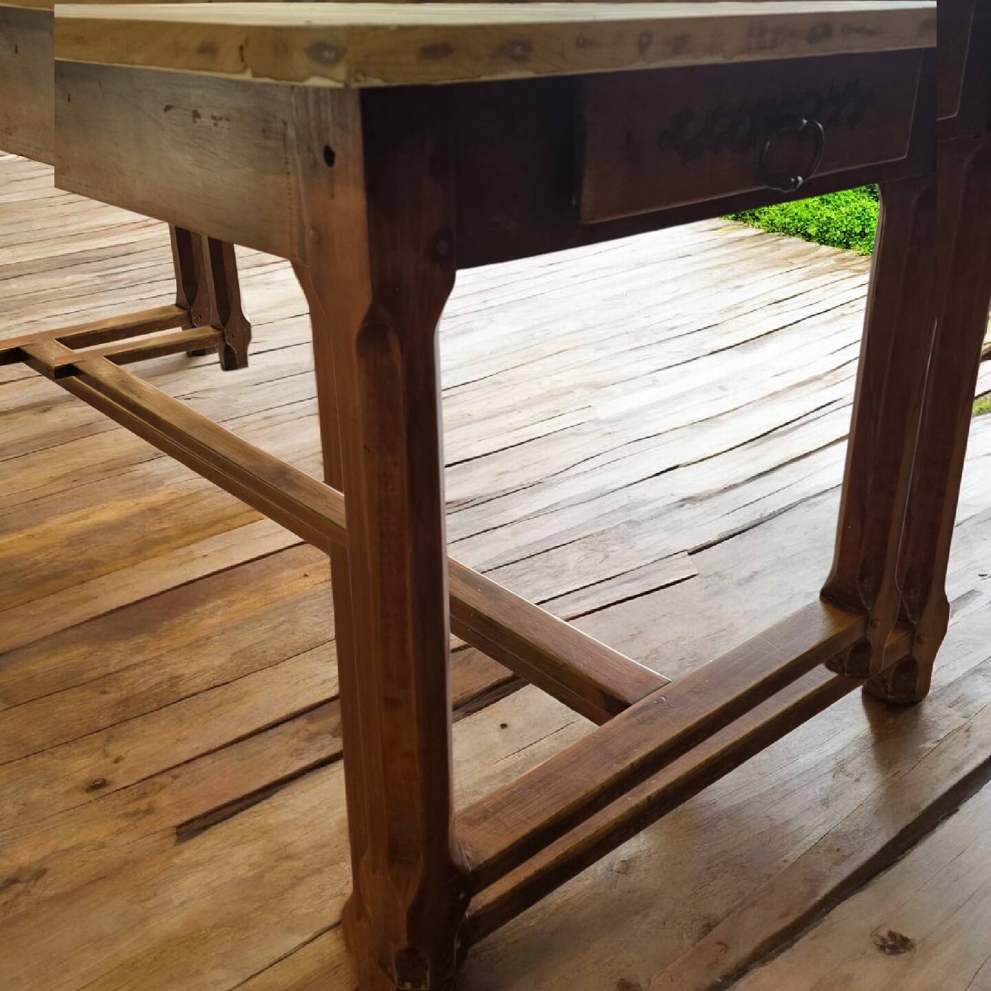 Farm table in solid pine with two drawers – 19th century