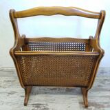 Porte revue en bois et cannage