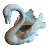Biscuit swan statue