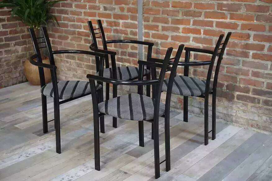 Set of 4 Italian design armchairs from the 80s