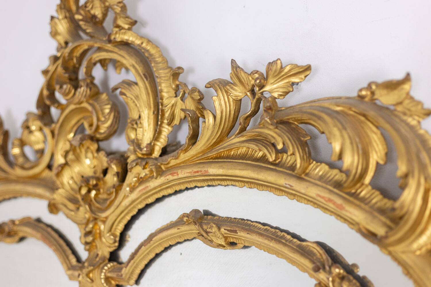 Louis XV style mirror with glazing beads. Napoleon III period, circa 1880.