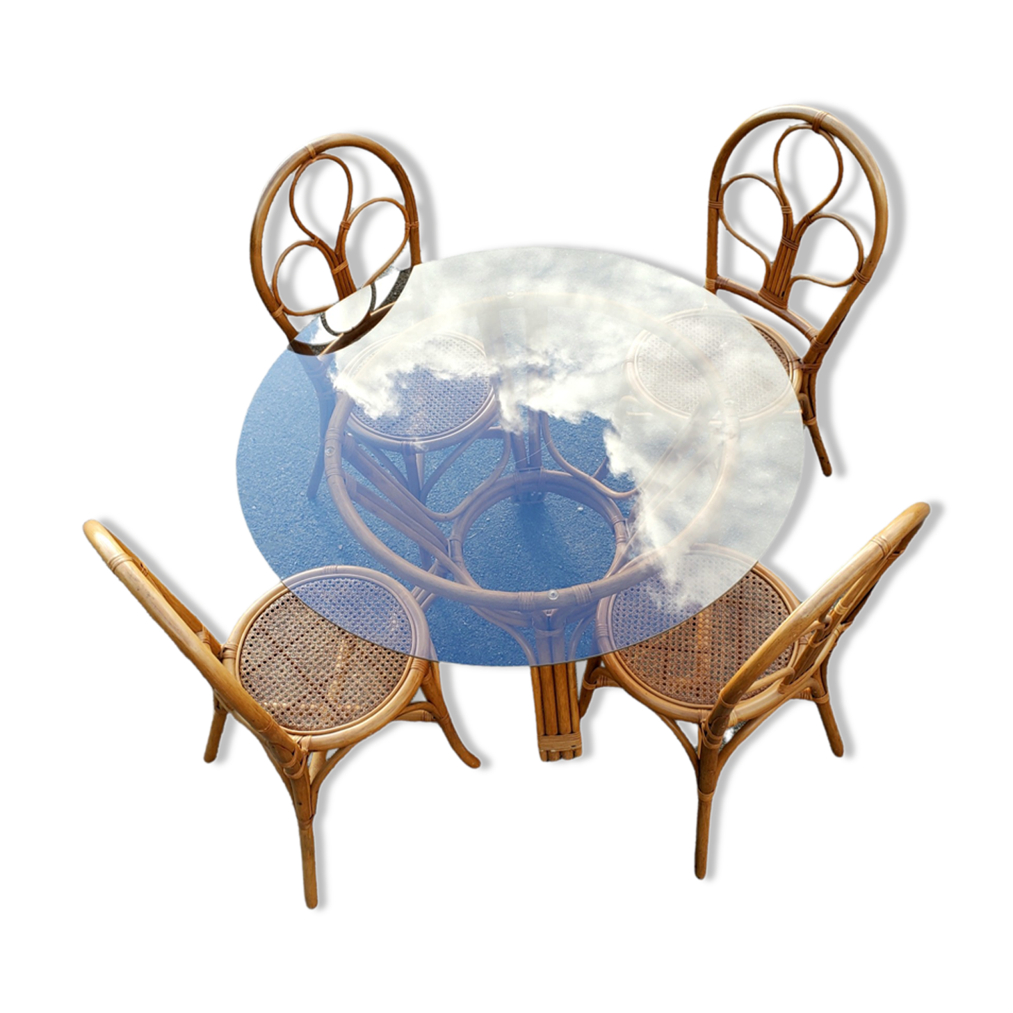 Table and chairs set