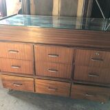 Trading counter