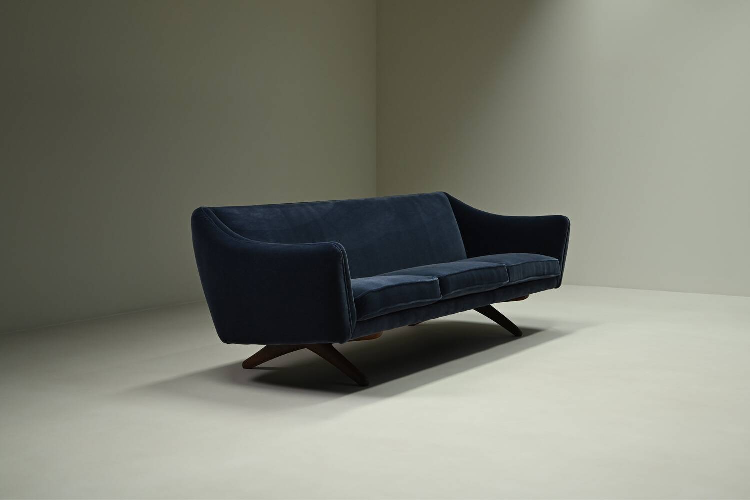 ML-90 sofa by Illum Wikkelsø for Mikael Laursen, 1950s Denmark.