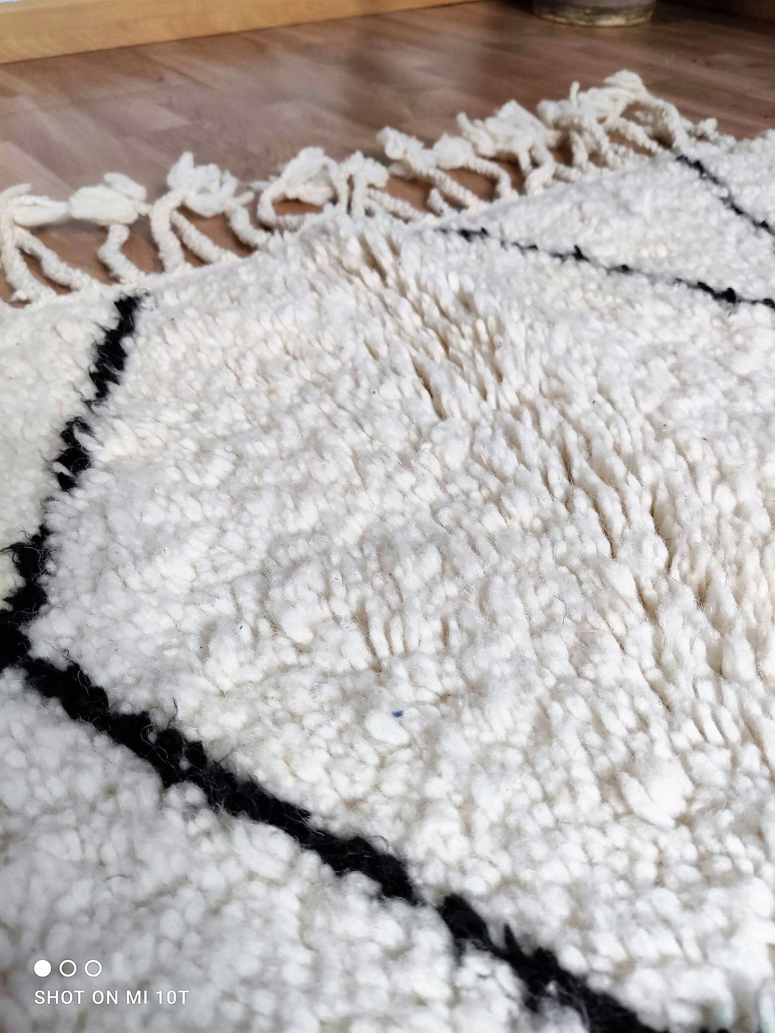 Berber carpet beni ouarain 1m65 by 95cm