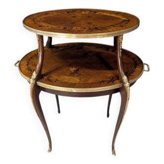 Table à thé de style Louis XV – Marqueterie et bronze doré