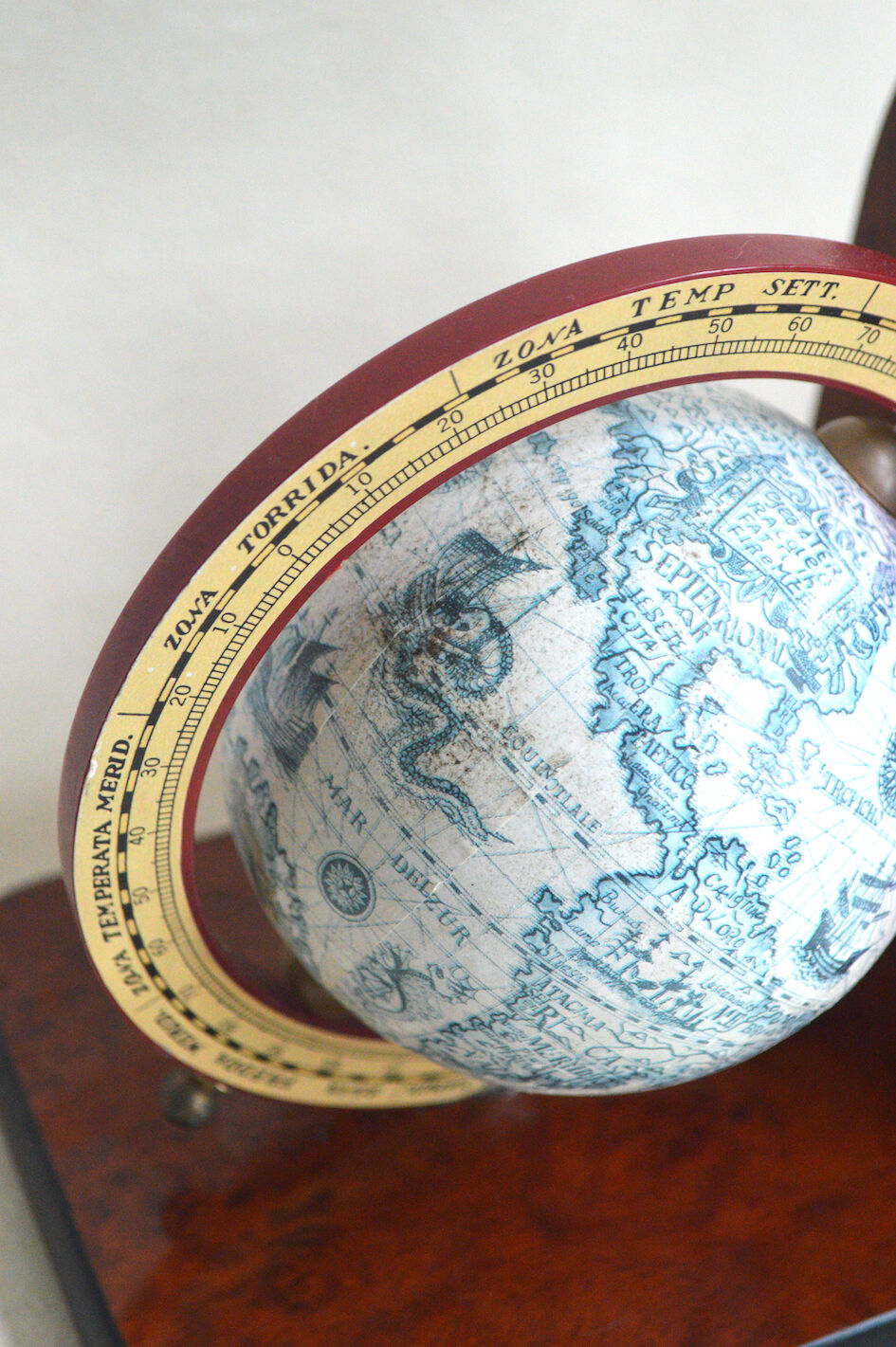 Pair of vintage bookends globes