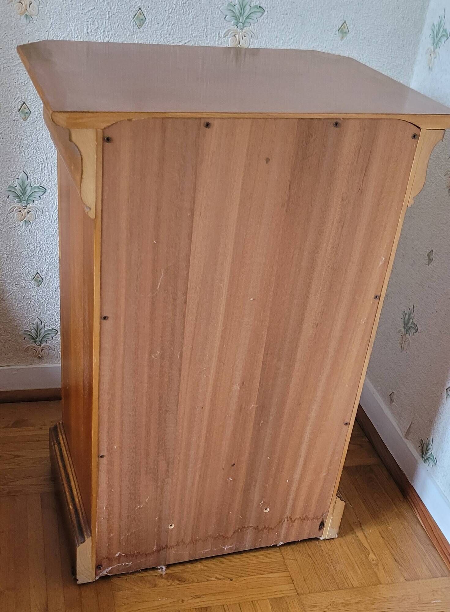 Set of 2 Bedside Tables