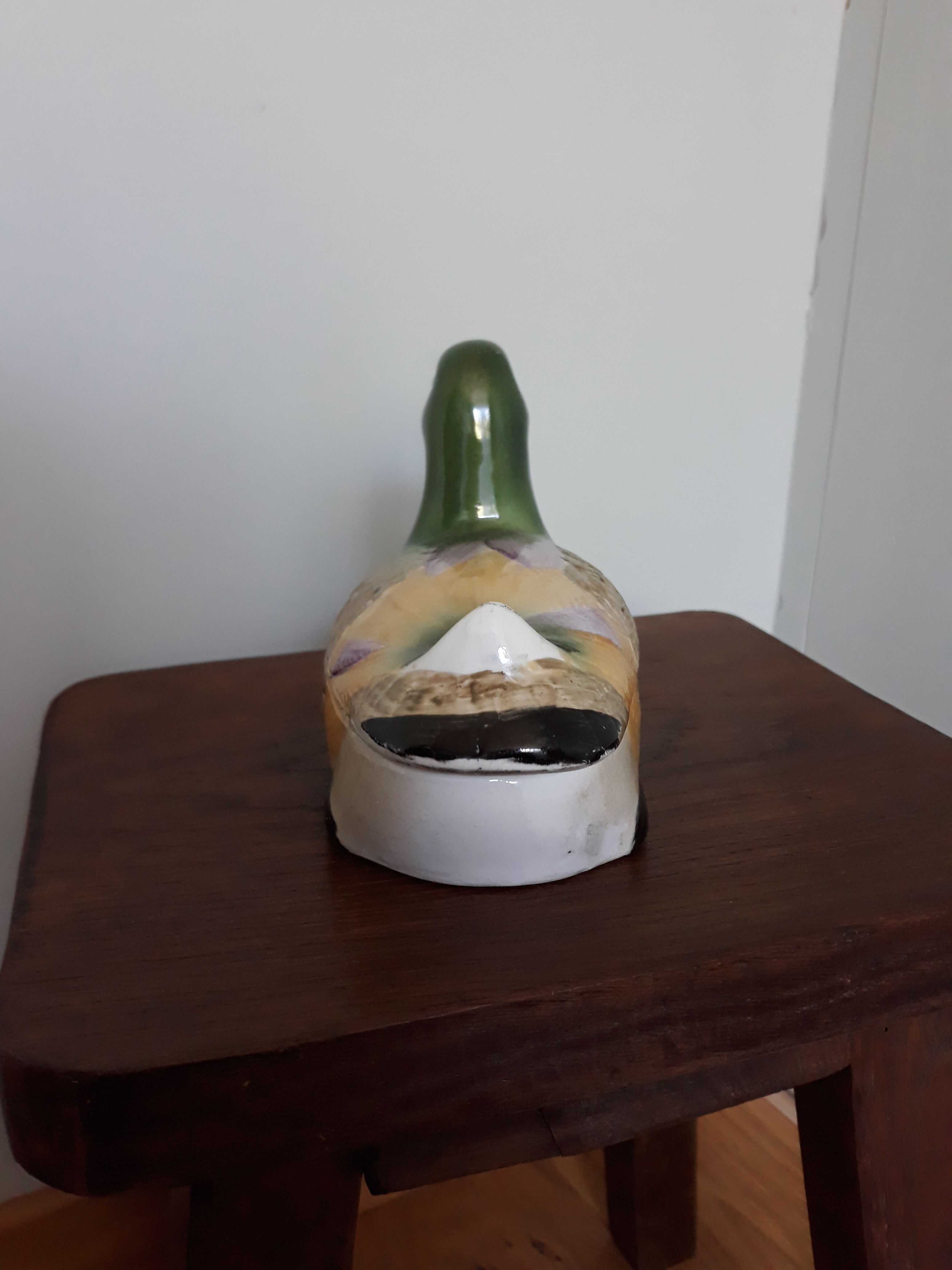 Empty duck box-ceramic pocket marked YR