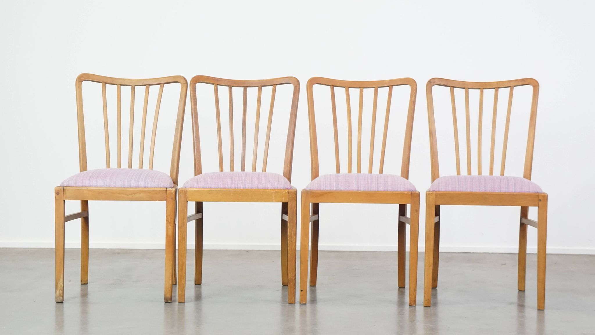 Set of 4 vintage Danish design dining chairs from the 1970s with light purple fabric seats