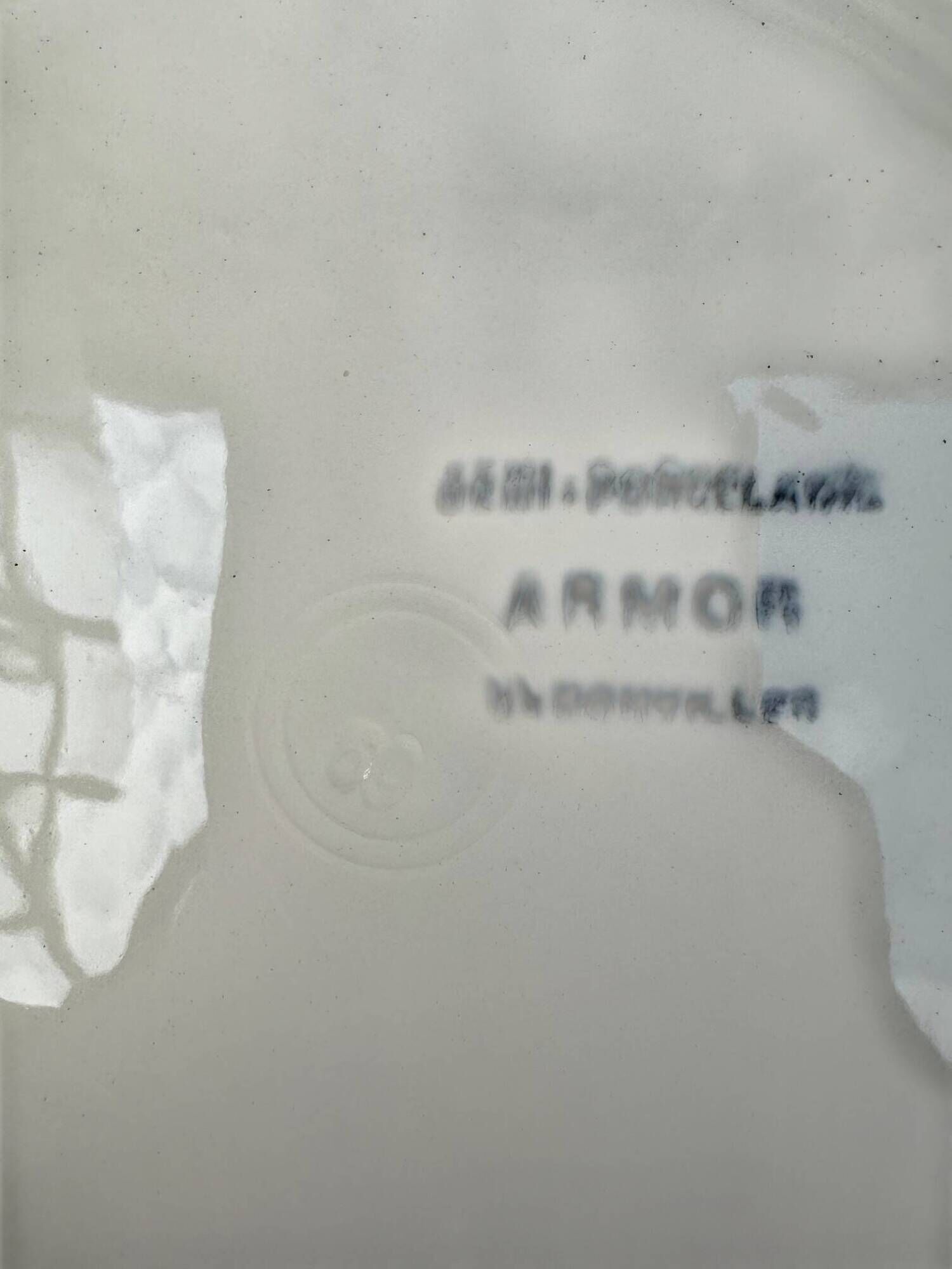 Set of 12 flat plates Badonviller, model "Armor"