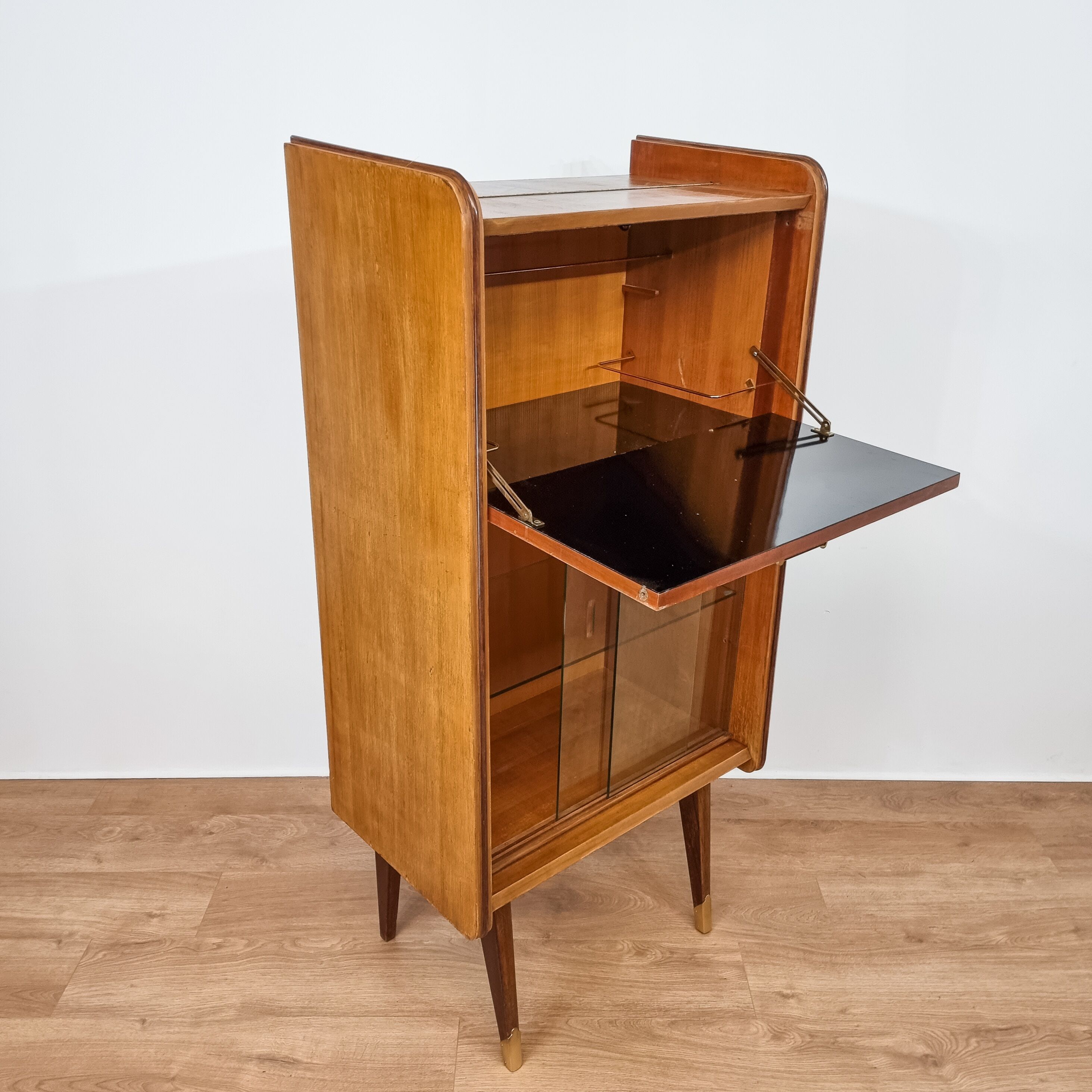 Scandinavian bar type secretary