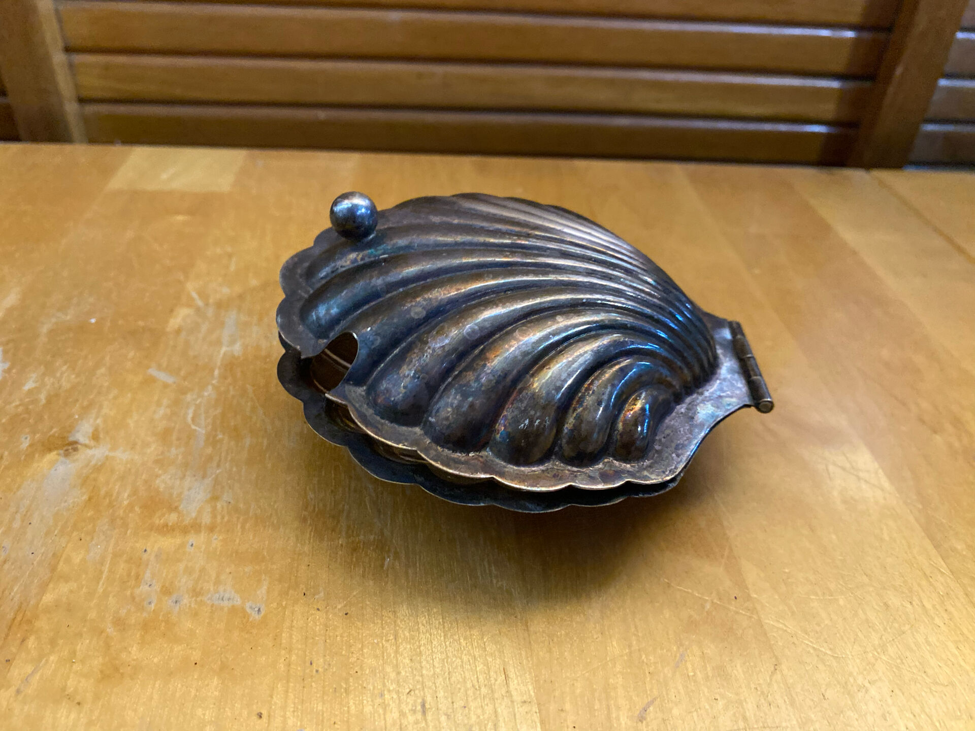Vintage Silver-Plated Scallop Shell Butter Dish #E160