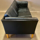 Sofa 3 places black leather Scandinavian design