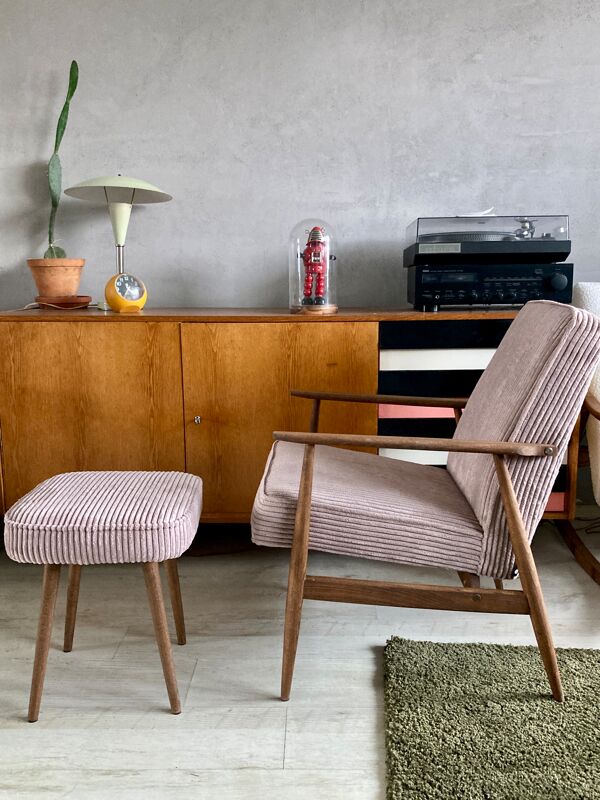 Fauteuil et tabouret 300-190