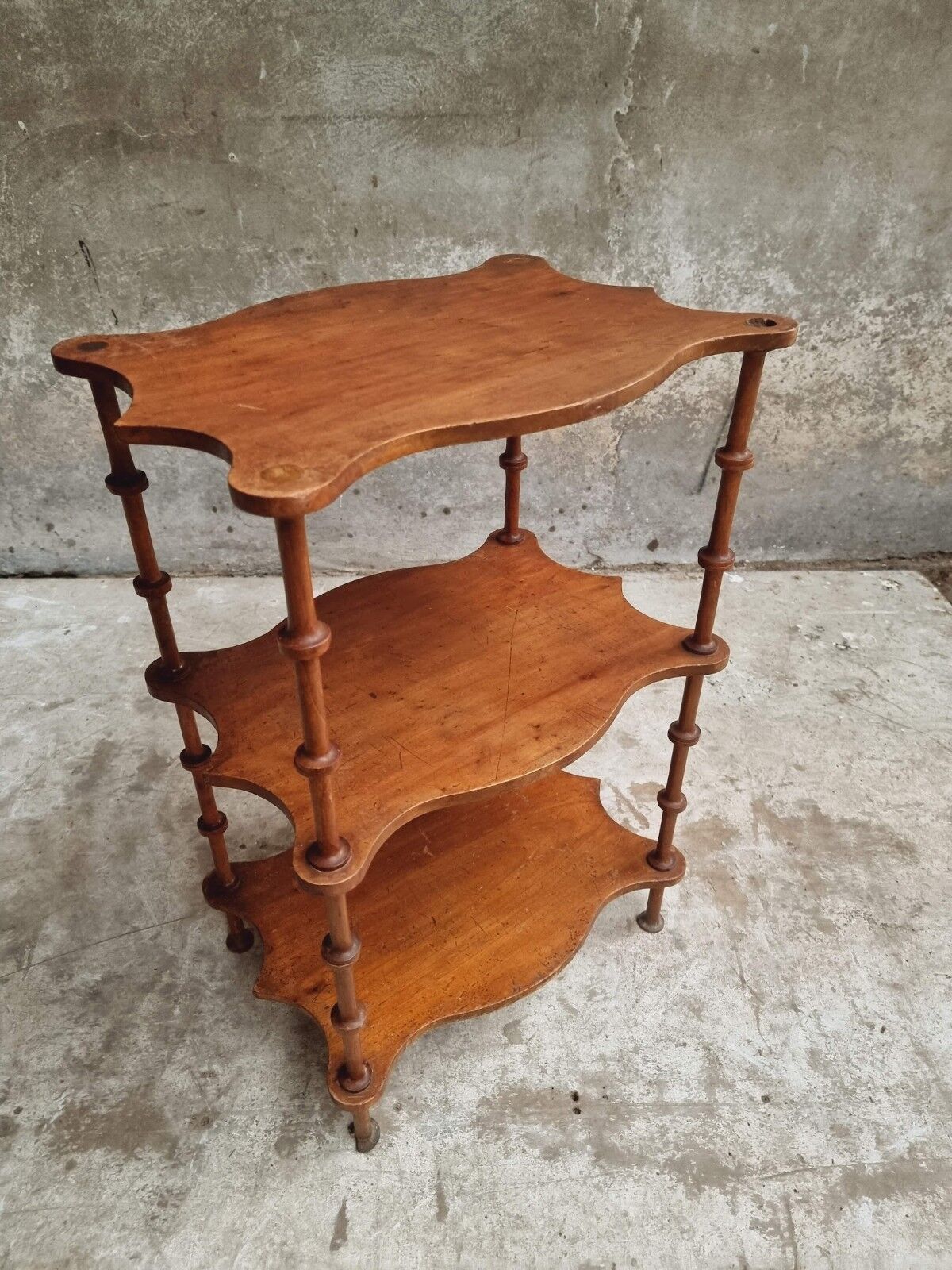 Antique etagère brocante side table plant table