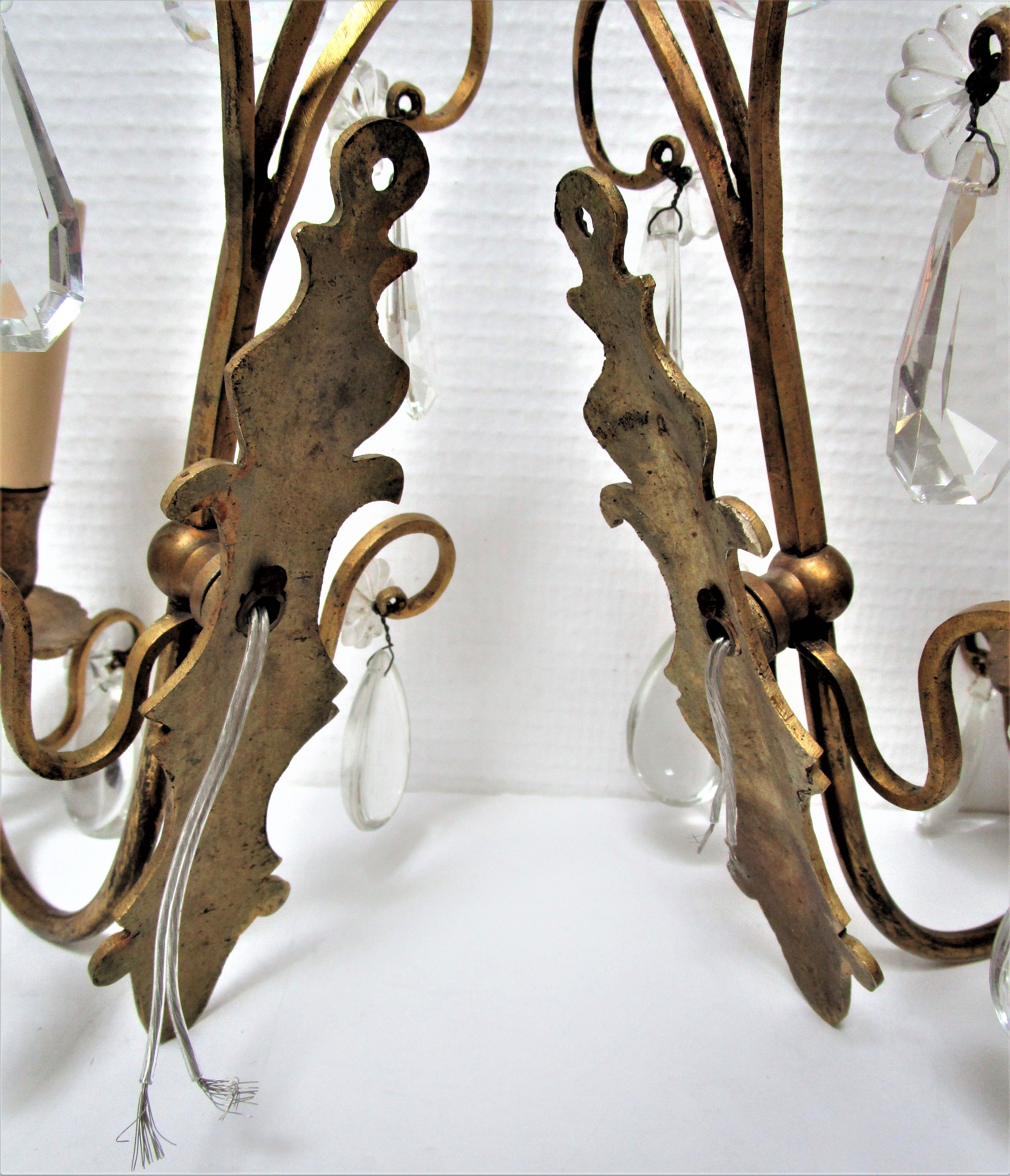 Pair of wall lamps patinated gilded bronze and early twentieth century glass grapevines