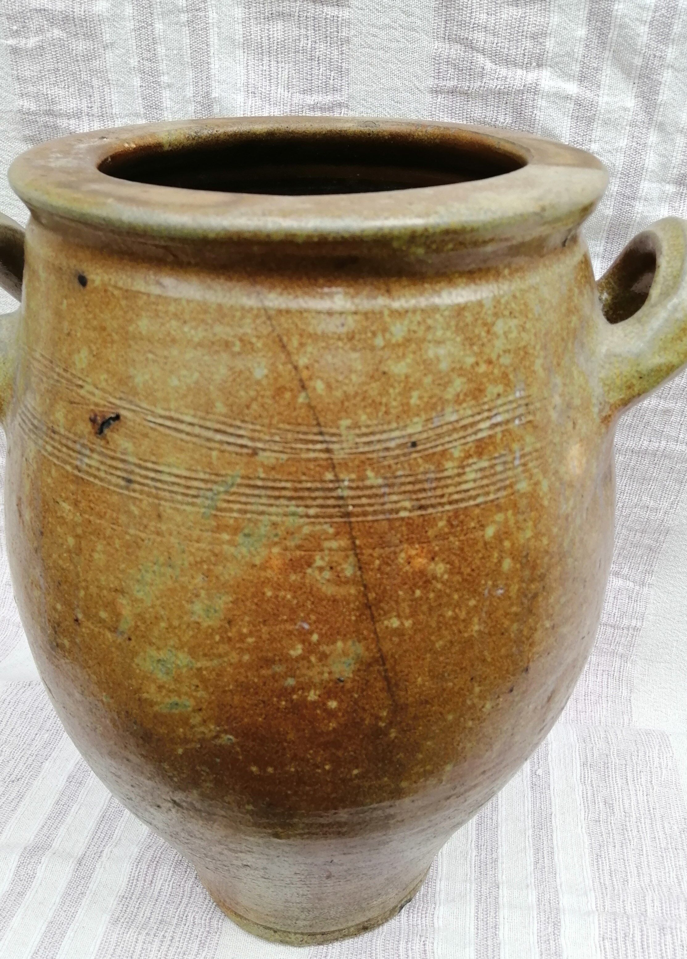 Varnished sandstone jar