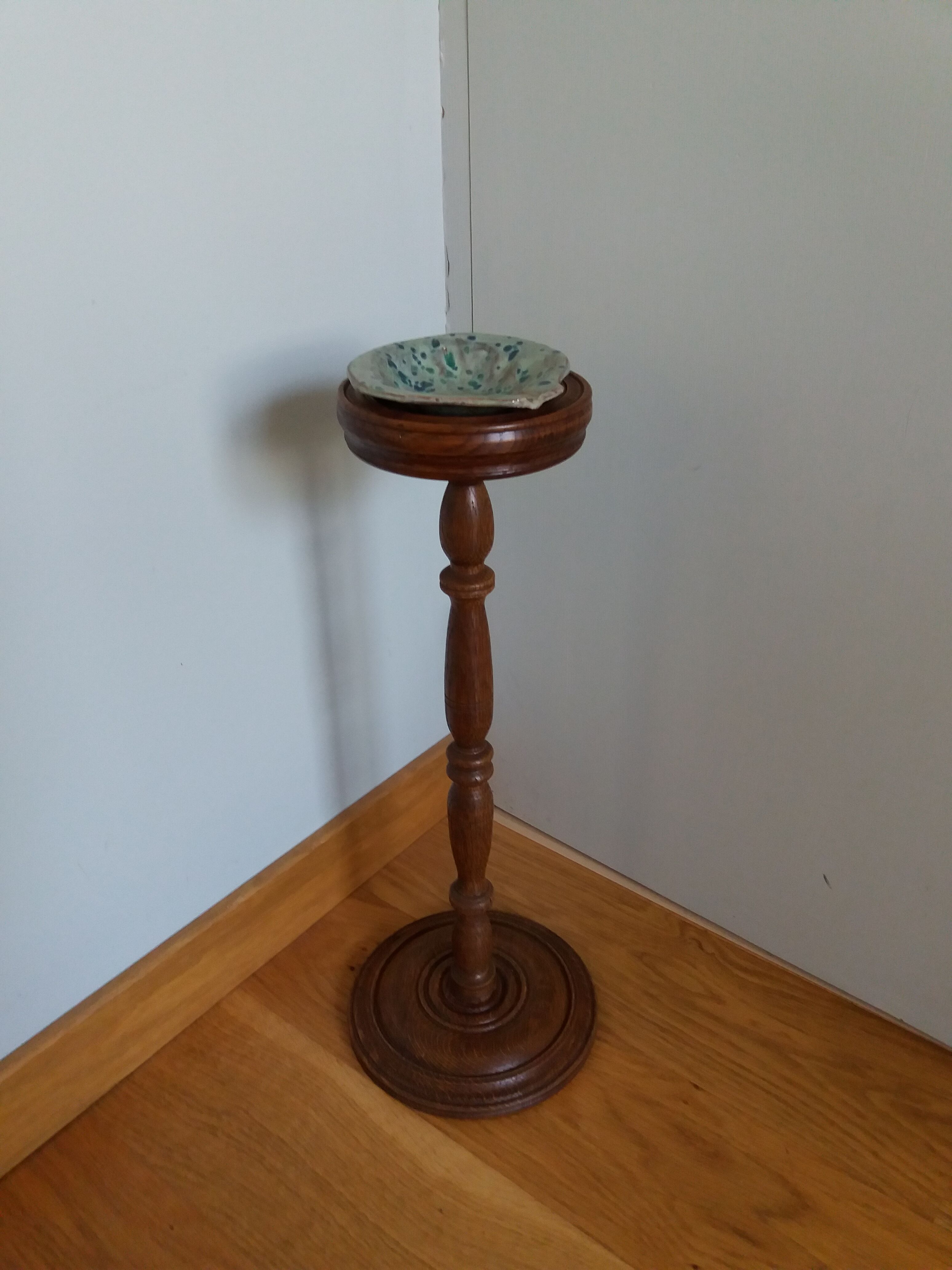 Turned wooden ashtray holder