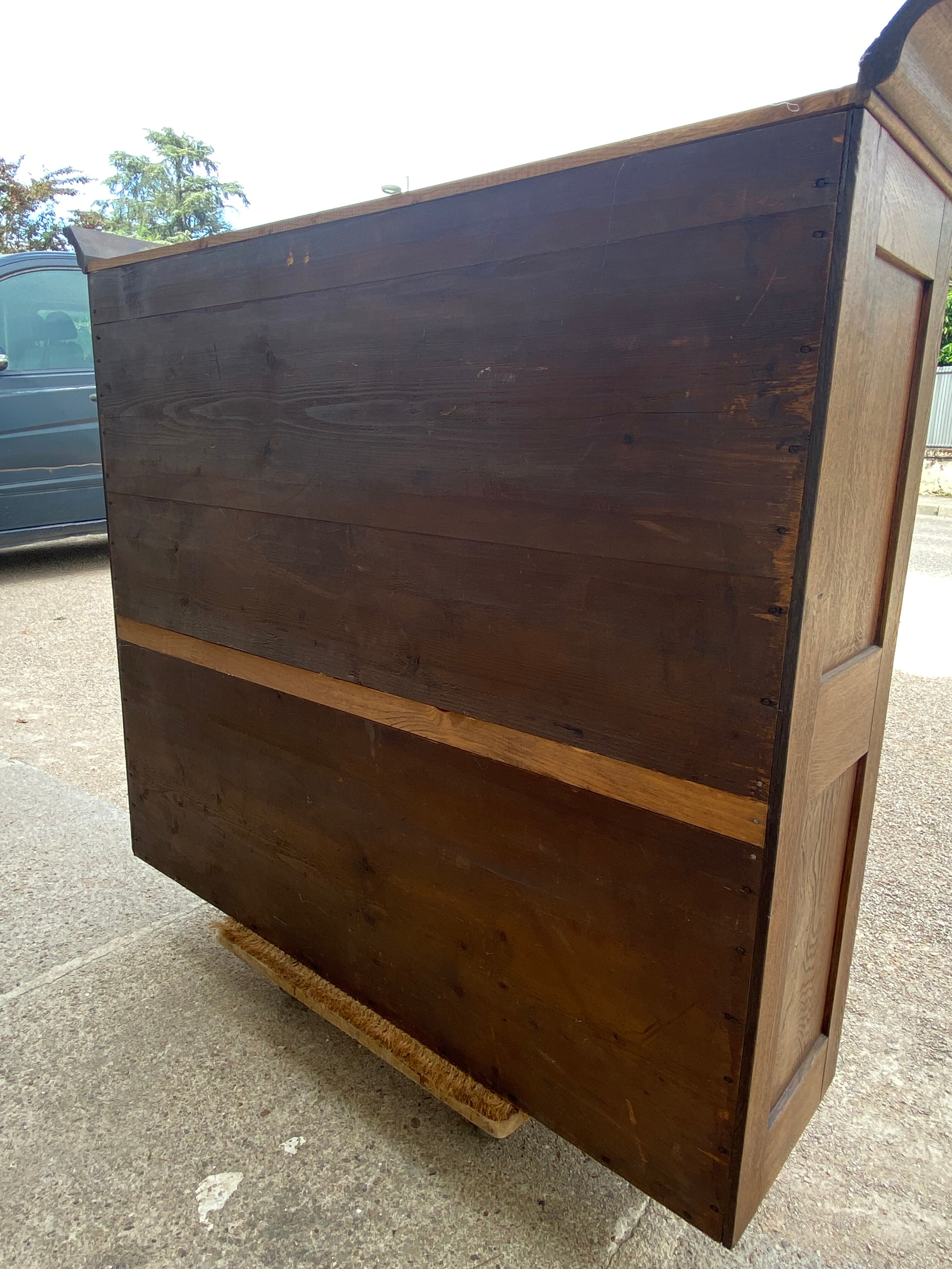 Furniture bahut three old body