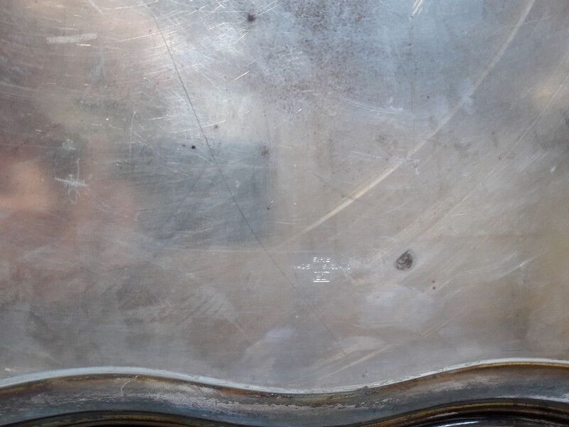 Tray in silver metal