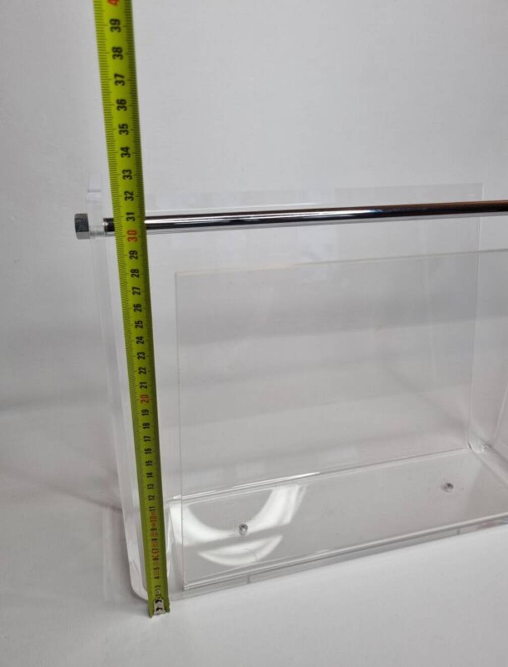 Vintage transparent plexiglass magazine rack – Design by David Lange – 70s/80s