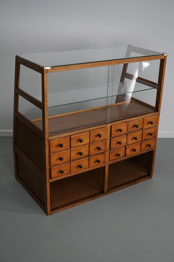 Meuble de mercerie ou comptoir de magasin espagnol ancien en hêtre et chêne, années 1950