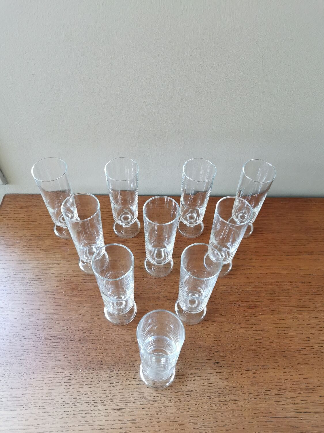 Suite of 10 vintage champagne flutes