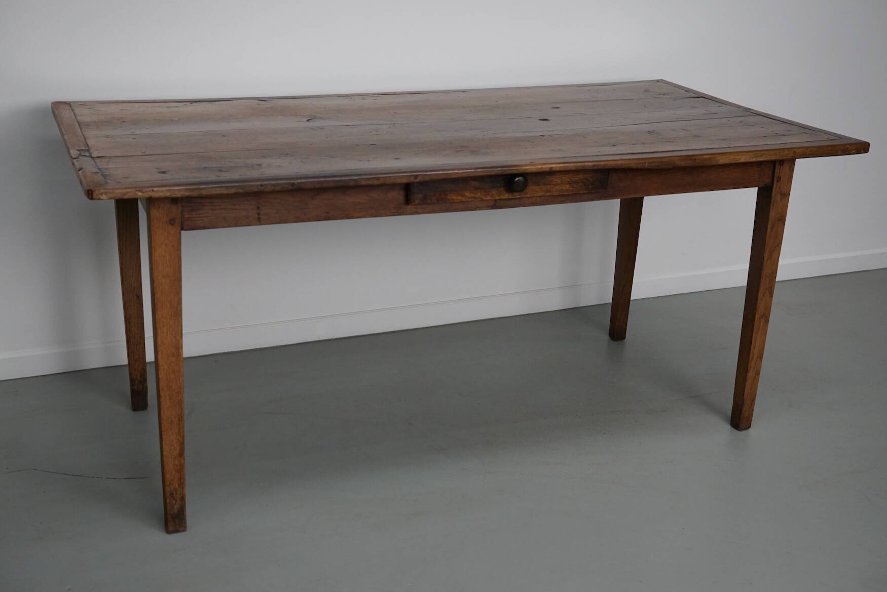 Rustic Dining Table in Elm from the 20th Century