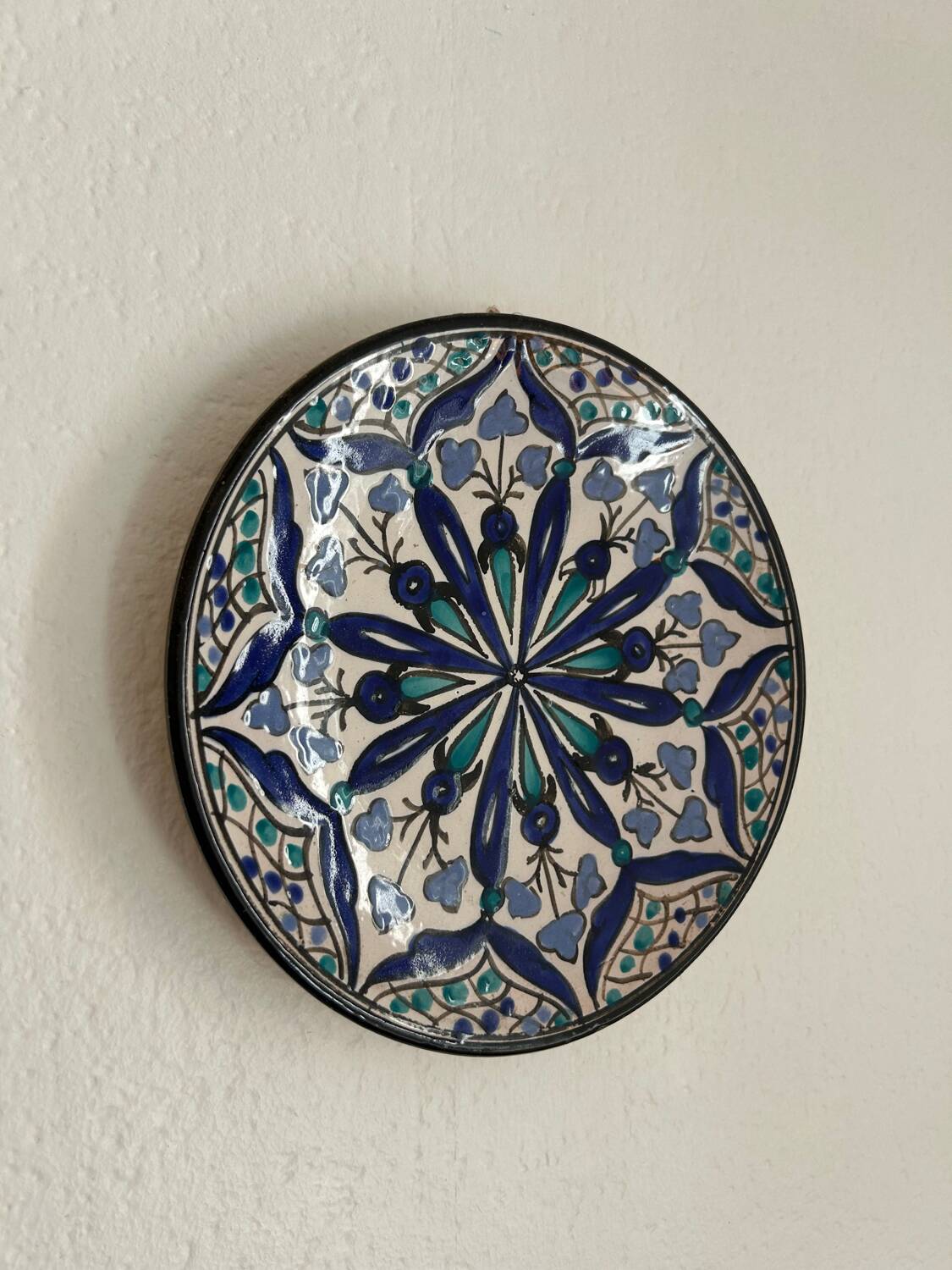Wall plate – Hand-painted Moroccan ceramic – Blue mandala