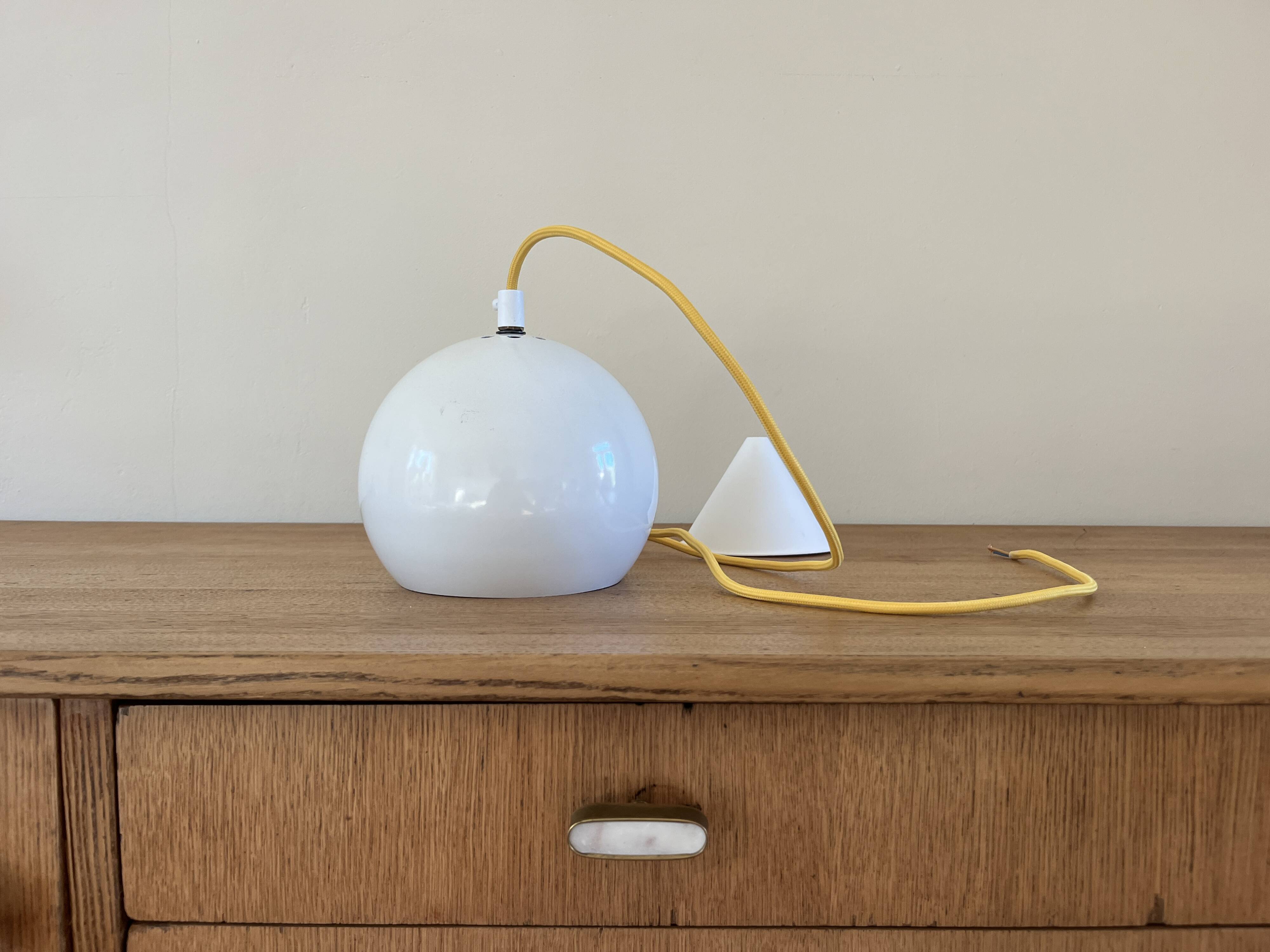 Vintage Danish Topan style pendant - Danish design lamp