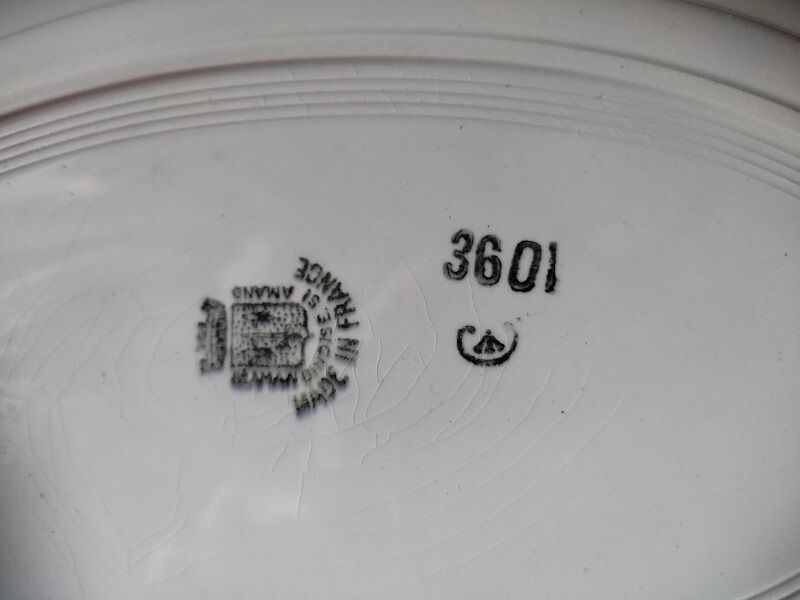 Oval porcelain porcelain blue flower St Amand dp 092282