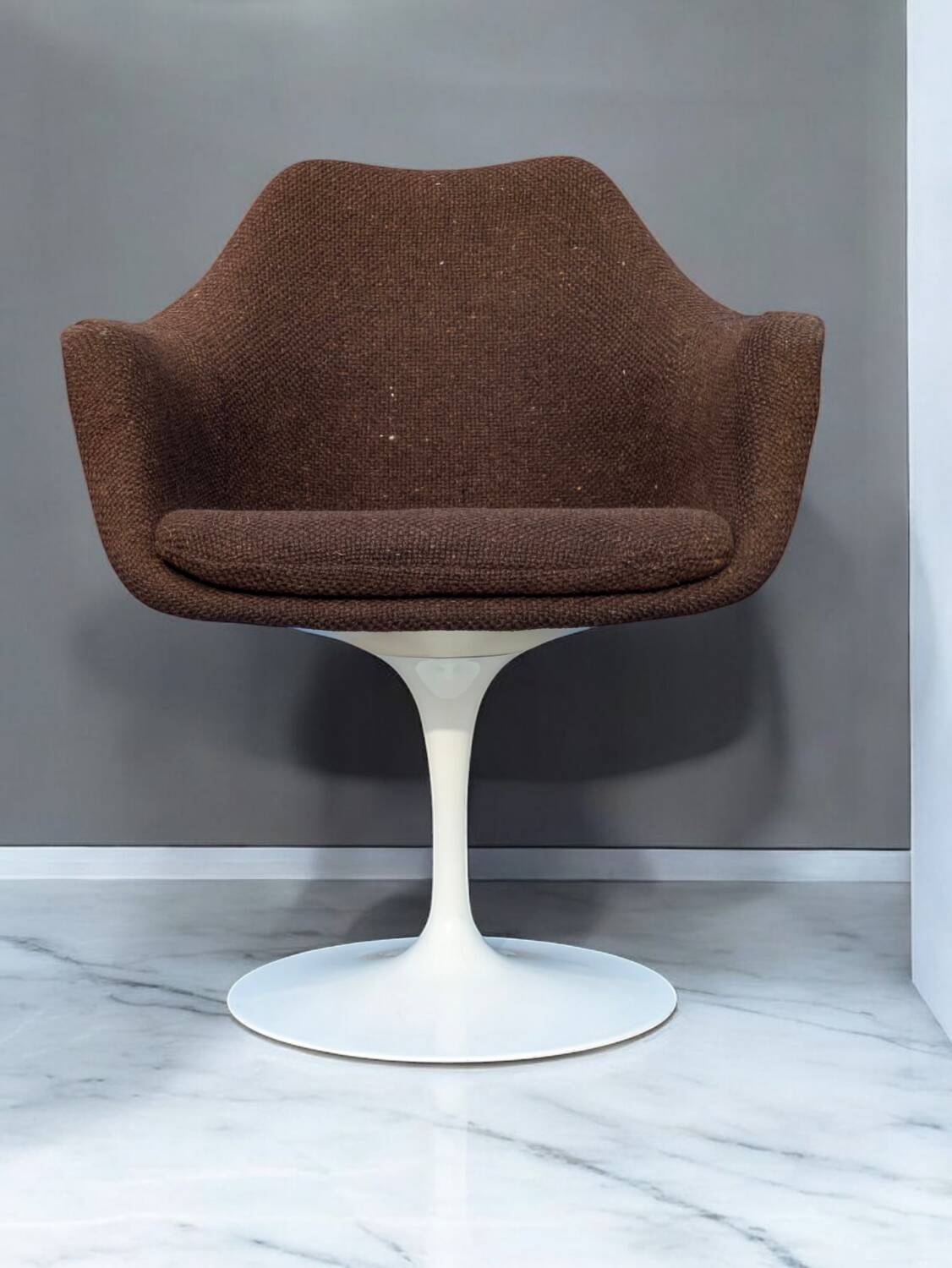 Eero Saarinen Tulip Armchair, Knoll, vintage 1960s