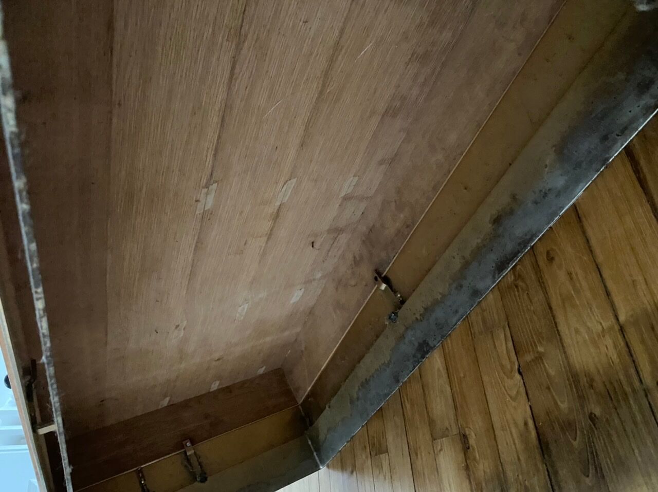 Elm magnifying glass coffee table