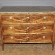 Commode Directoire en Noyer fin XVIII