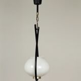 Metal and opaline suspension