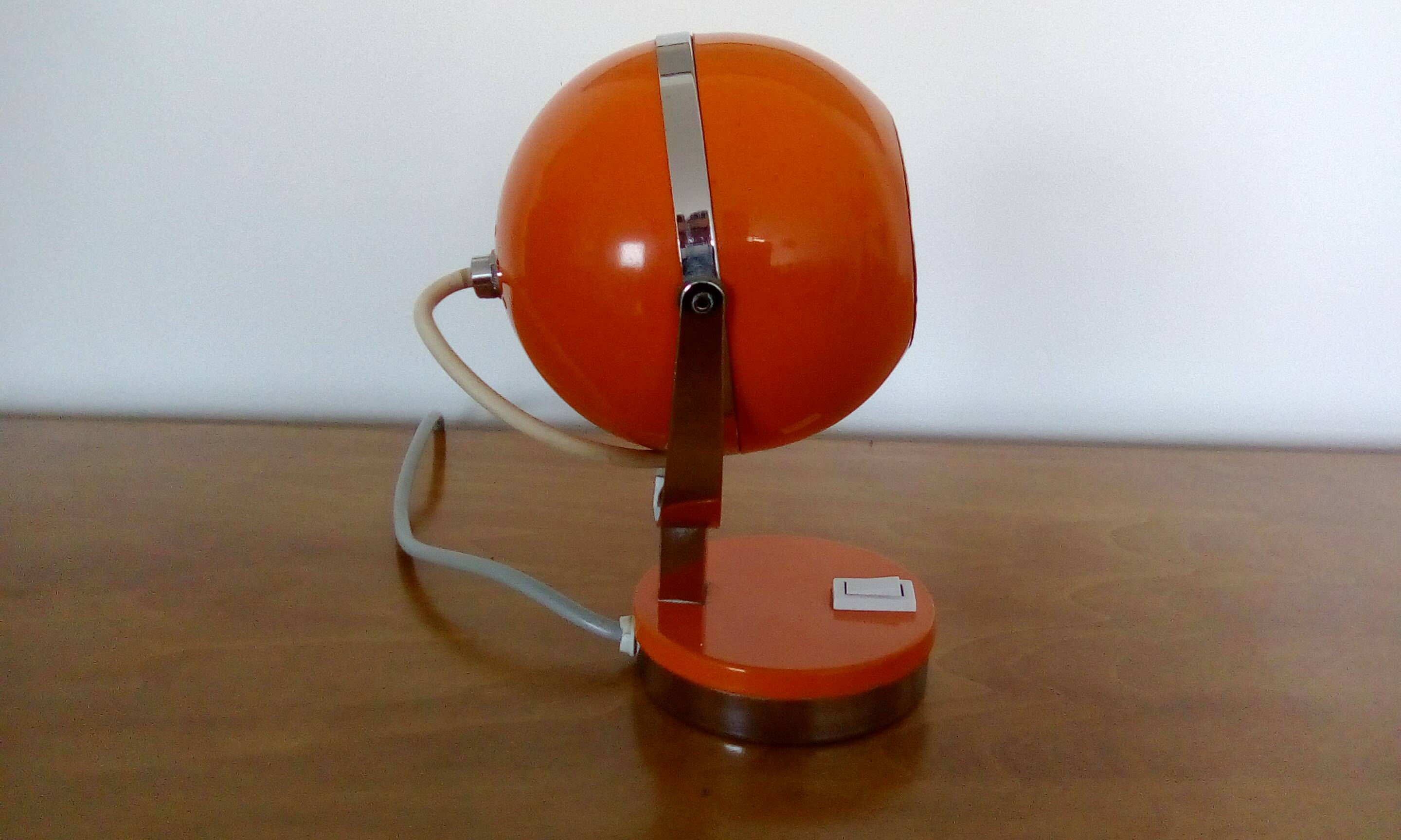 Lampe à poser eyeball orange et chrome
