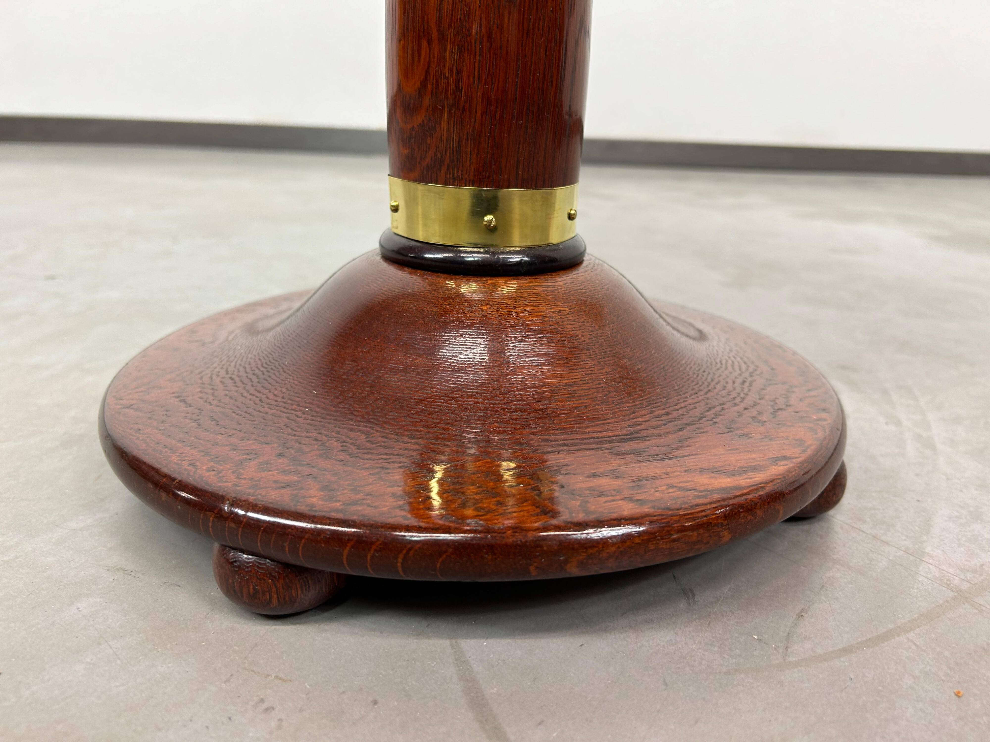 Table d'appoint ronde sécession