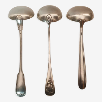 3 ladles in silver metal