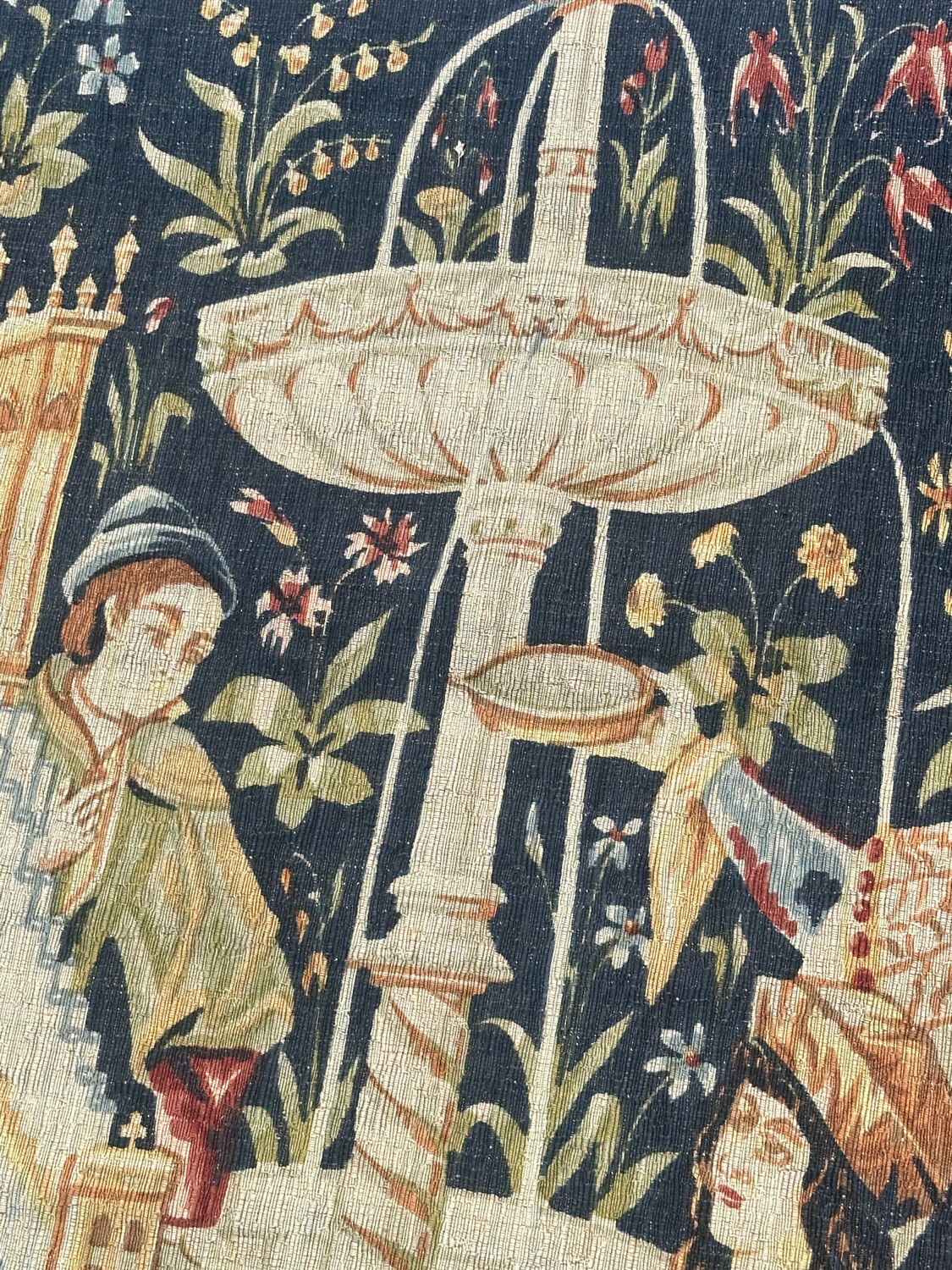 Hand-screen printed tapestry "concert of fountains"