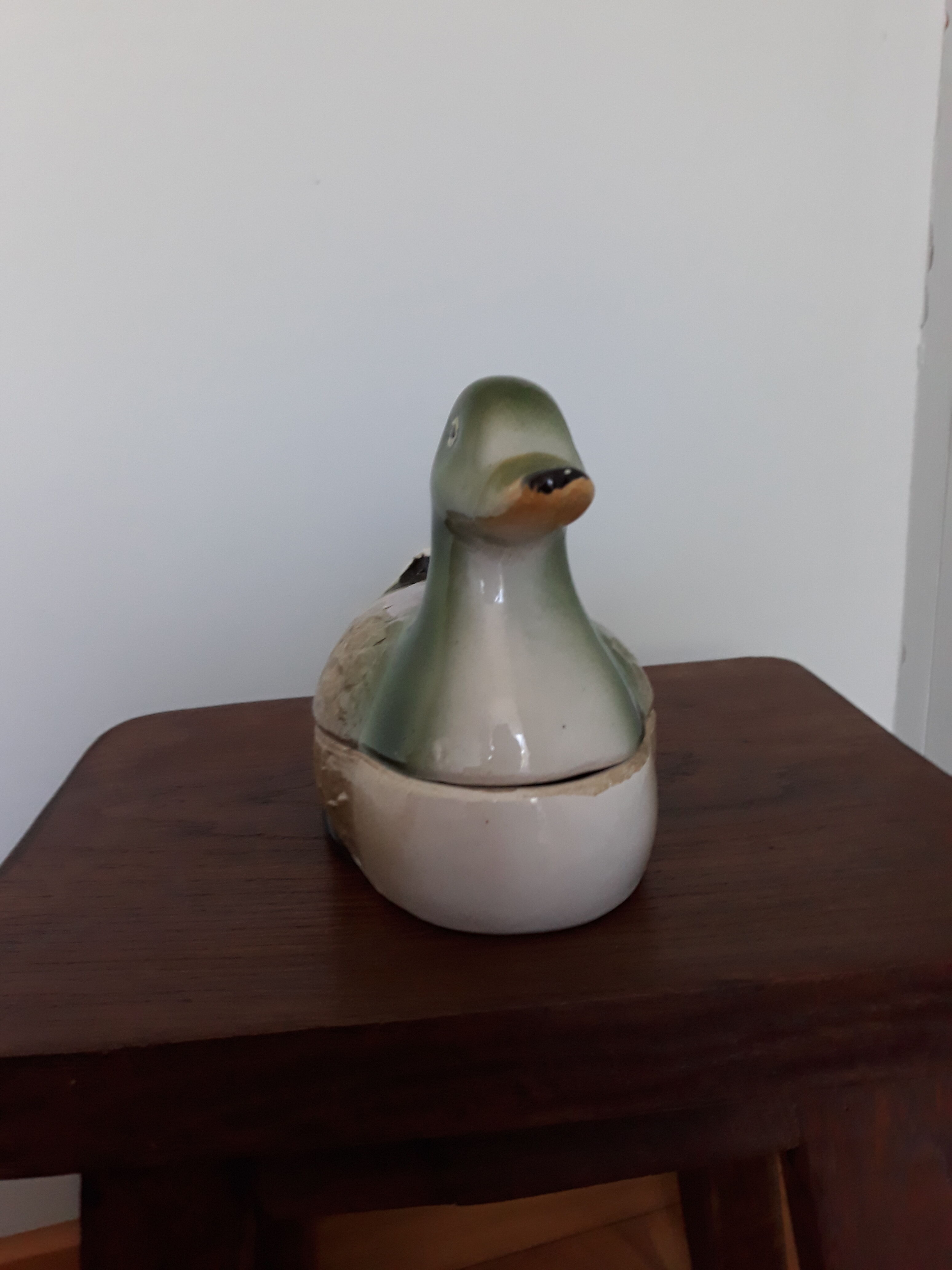 Empty duck box-ceramic pocket marked YR