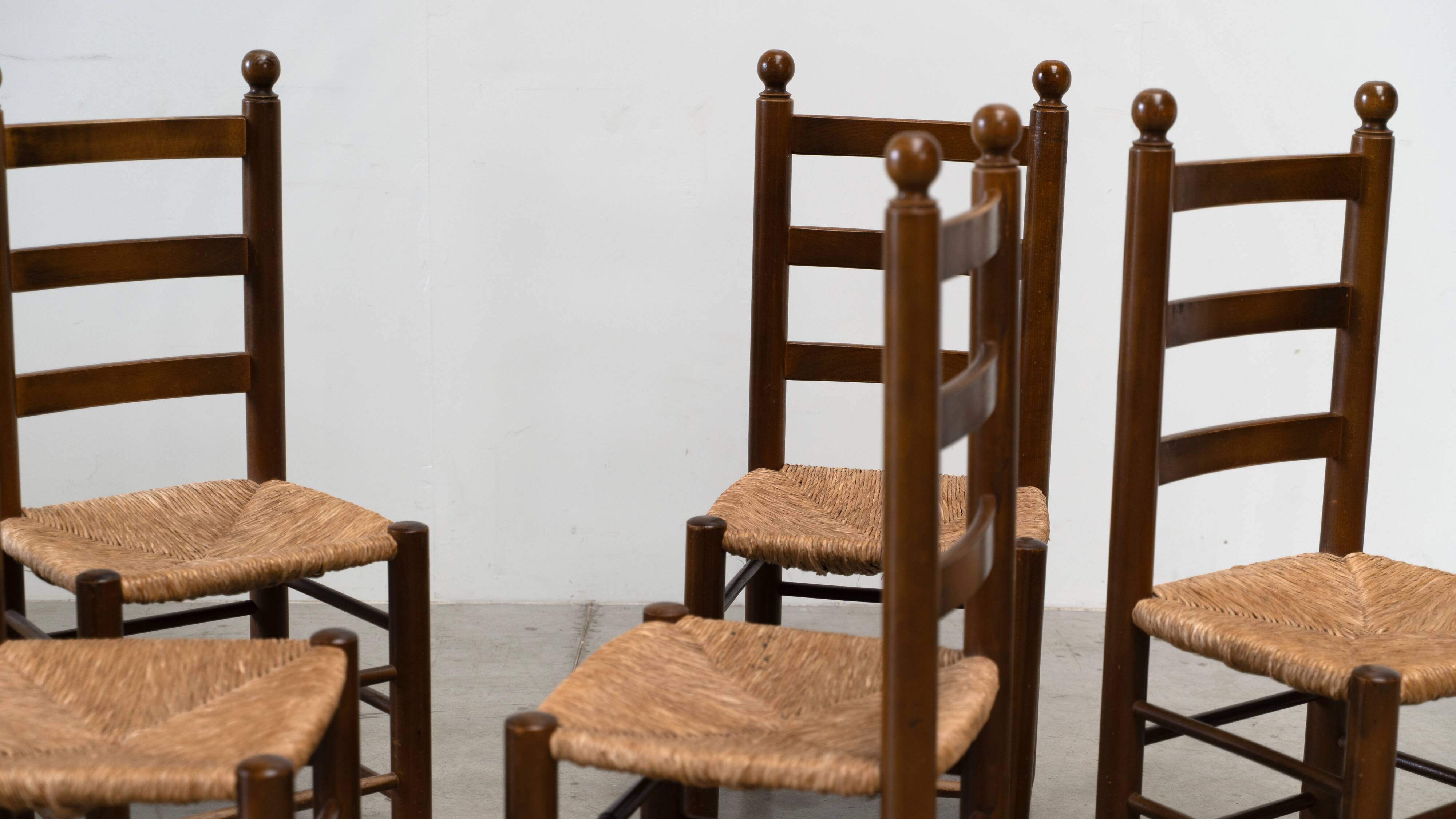 Ensemble de six chaises de salle à manger françaises par Charles Dudouyt