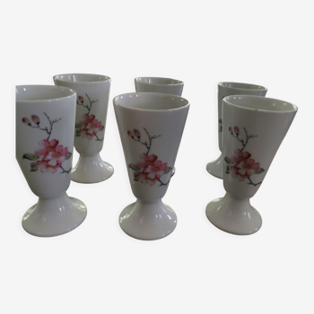 6 tasses hautes en porcelaine de Limoges