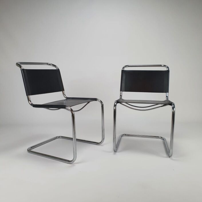 Set of 2  Bauhaus Tubular and Leather Cantilever chairs, 1970s