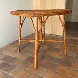 Round wicker table