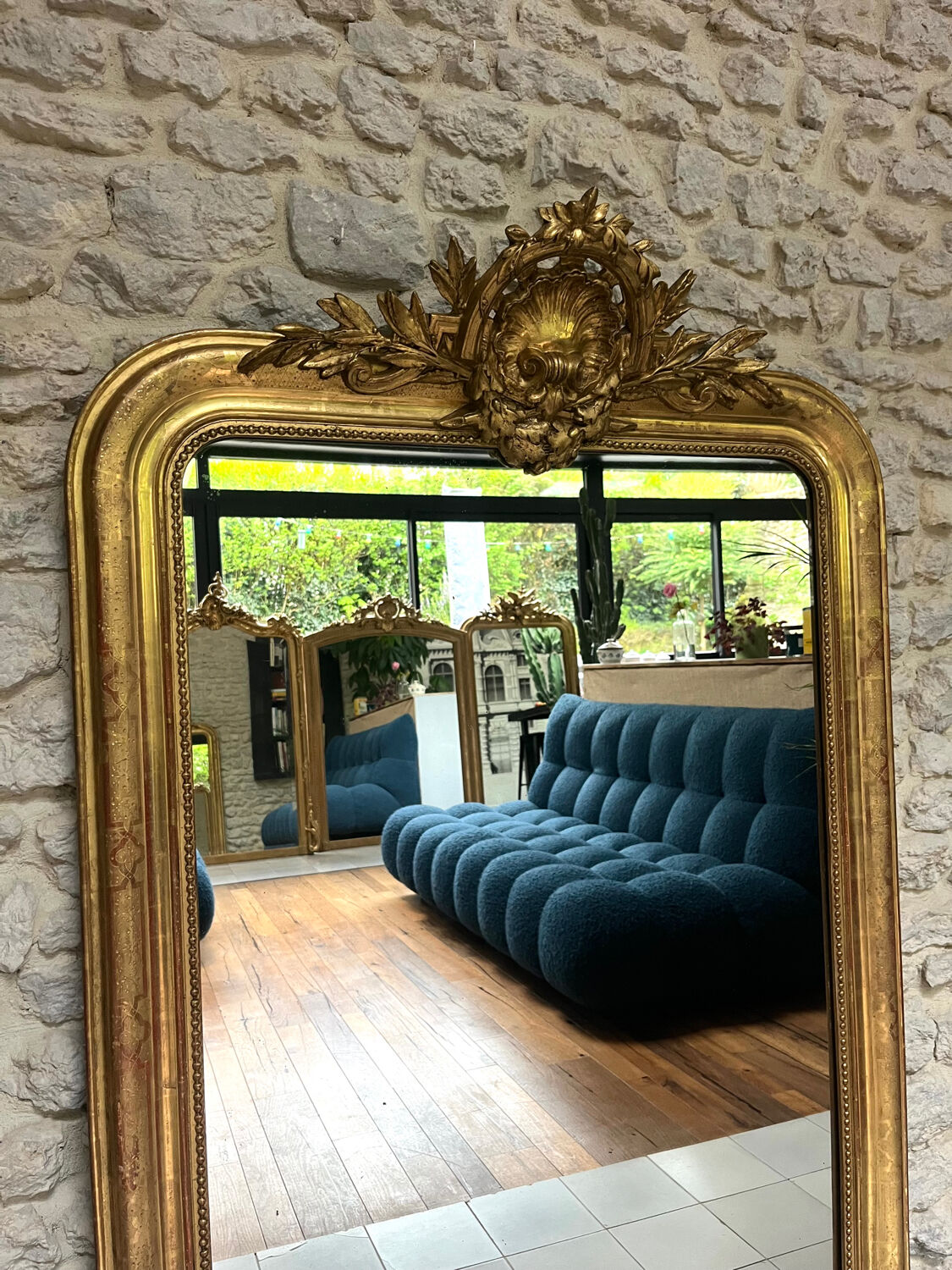 Mirror 153/101cm Louis-Philippe with pediment and pearl gold leaf.