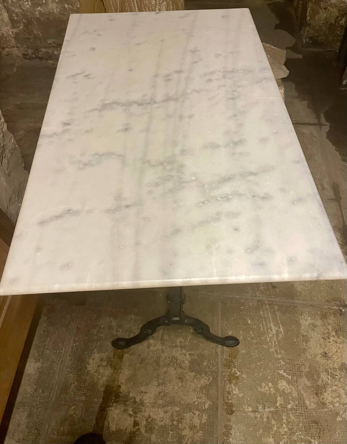 Bistro table marble top, cast iron base